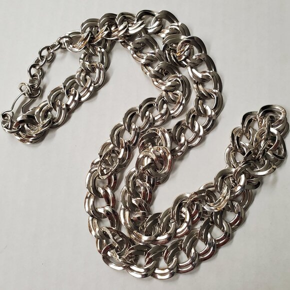 Vintage Monet Long Chunky Double Curb Chain - Picture 2 of 9